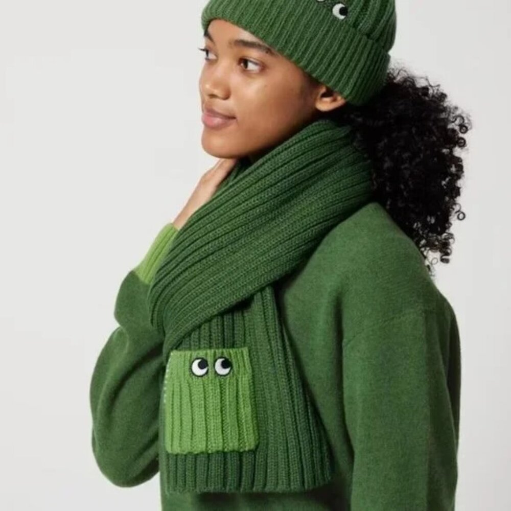 Uniqlo x Anya Hindmarch Heattech Scarf  and Hat Set Green